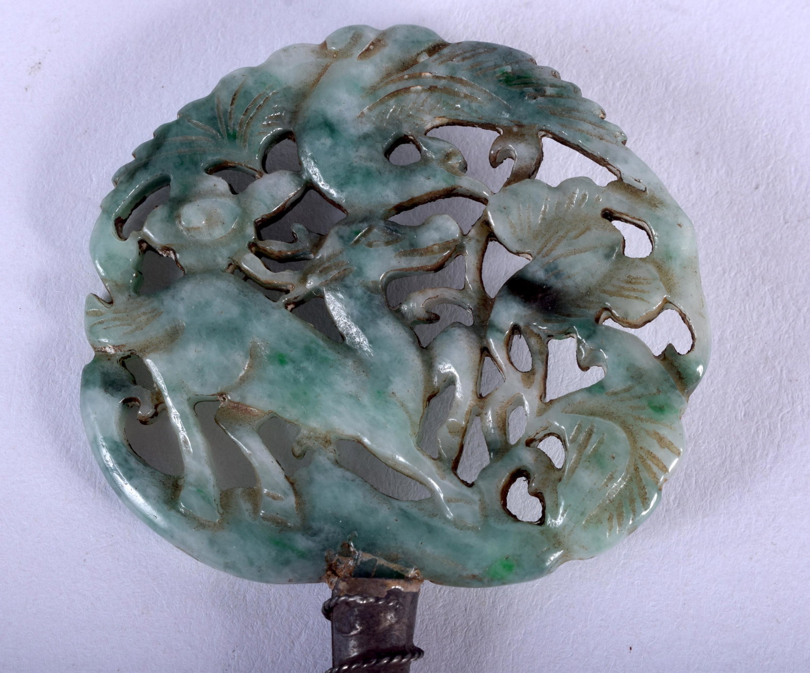 AN EARLY 20TH CHINESE JADEITE AND SILVER HAIR PIN: AN EARLY 20TH CHINESE JADEITE AND SILVER HAIR PIN Qing/Republic. 17 cm long.