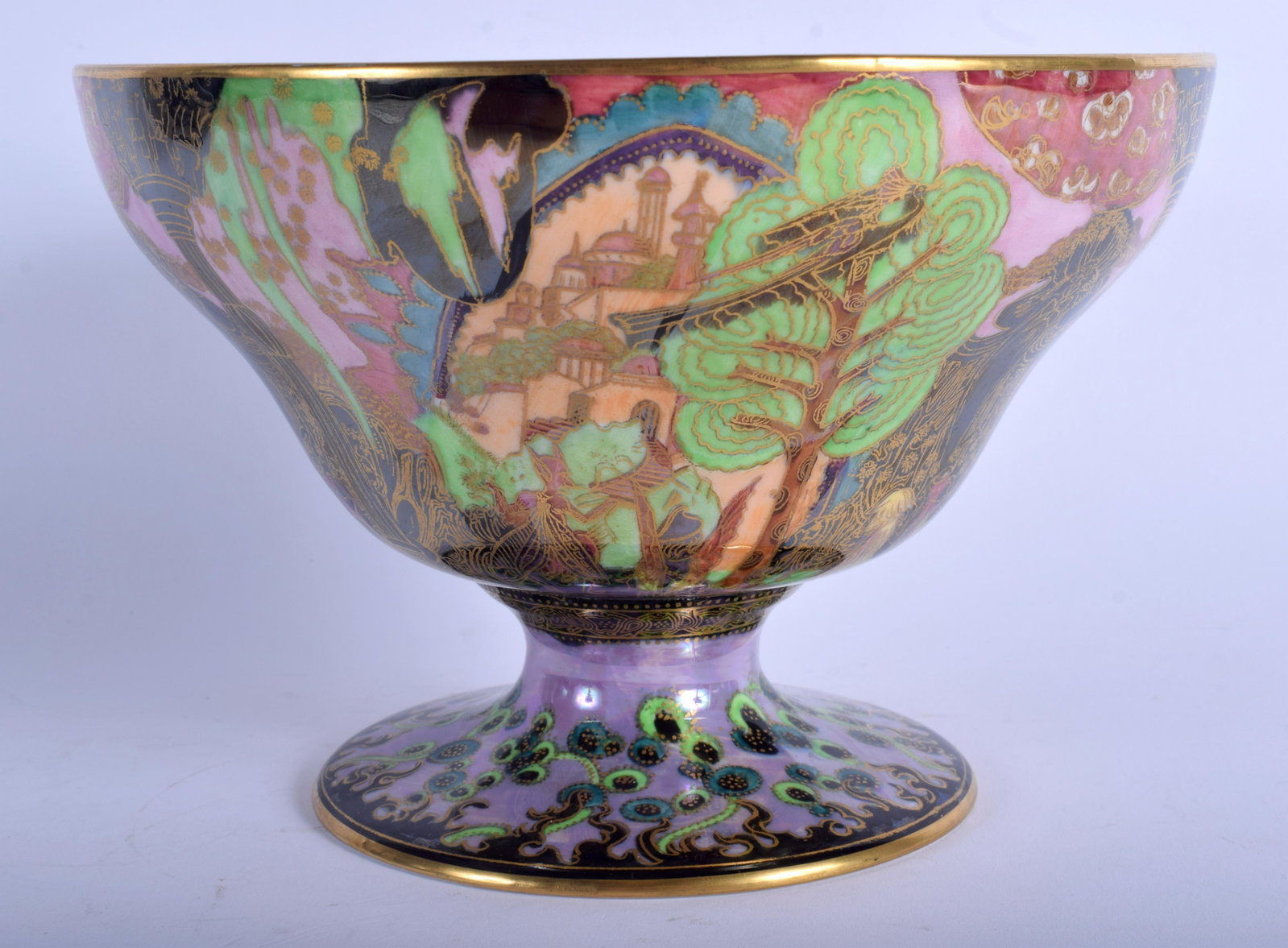 A FINE WEDGWOOD PORCELAIN FAIRYLAND LUSTRE PEDESTAL: A FINE WEDGWOOD PORCELAIN FAIRYLAND LUSTRE PEDESTAL BOWL by Daisy Makeig Jones. 18 cm x 13 cm.