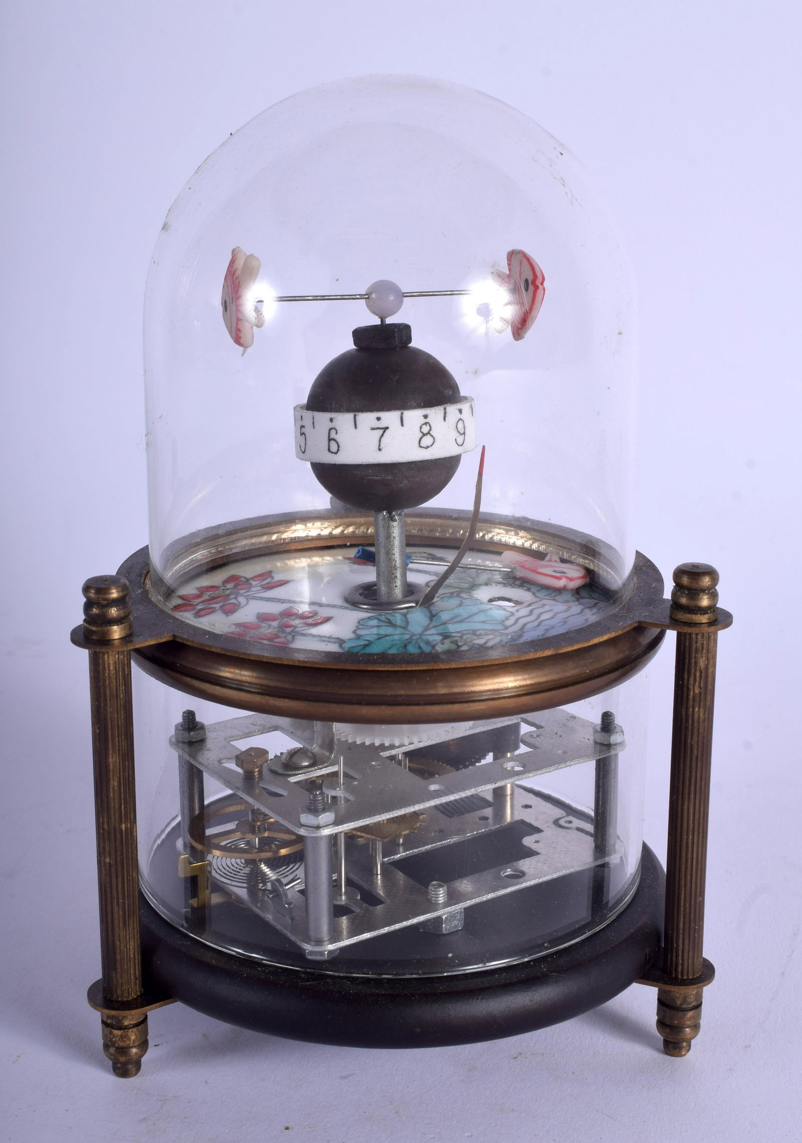 A CONTEMPORARY AUTOMATON FISH CLOCK. 16 cm x 8 cm. (1 of 3)