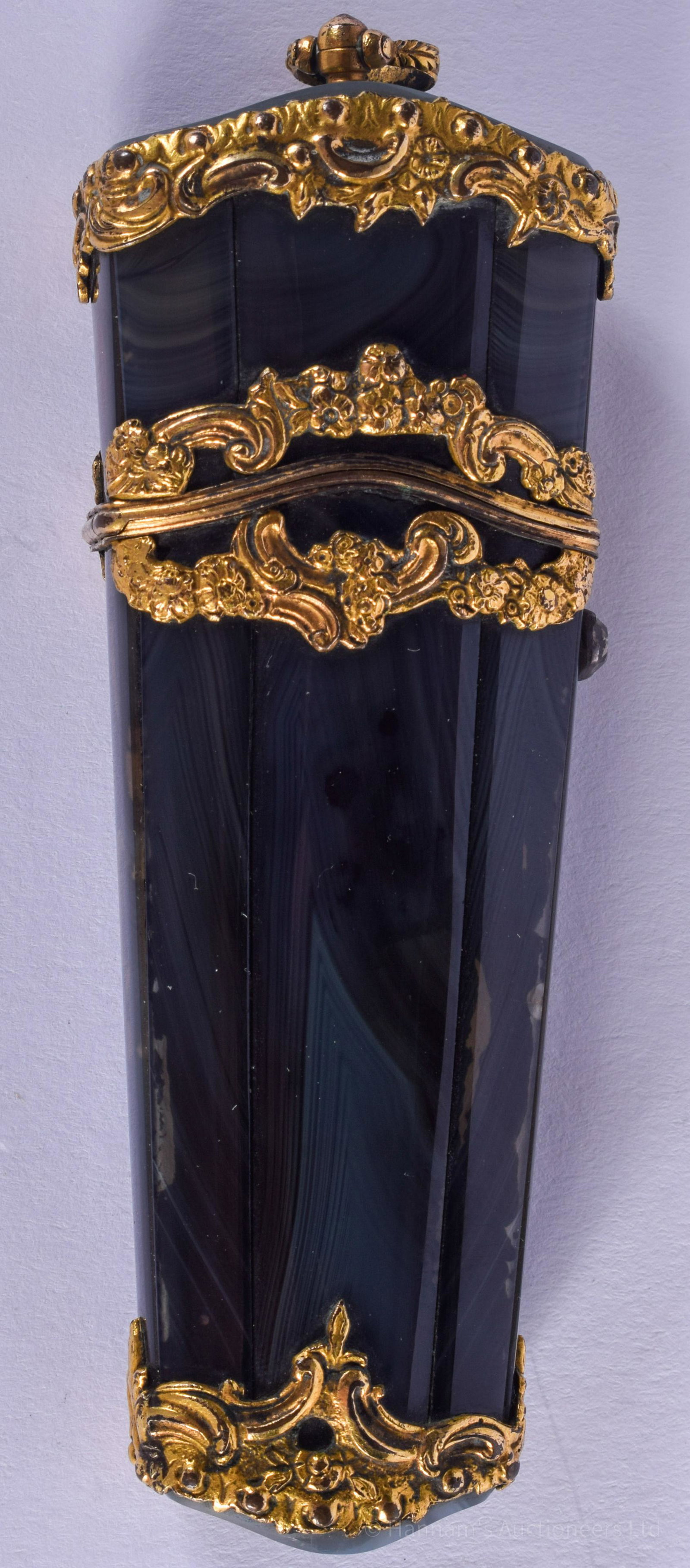 A FINE GEORGE III YELLOW METAL AGATE AND DIAMOND ETUI.: A FINE GEORGE III YELLOW METAL AGATE AND DIAMOND ETUI. 9.5 cm x 3.25 cm.
