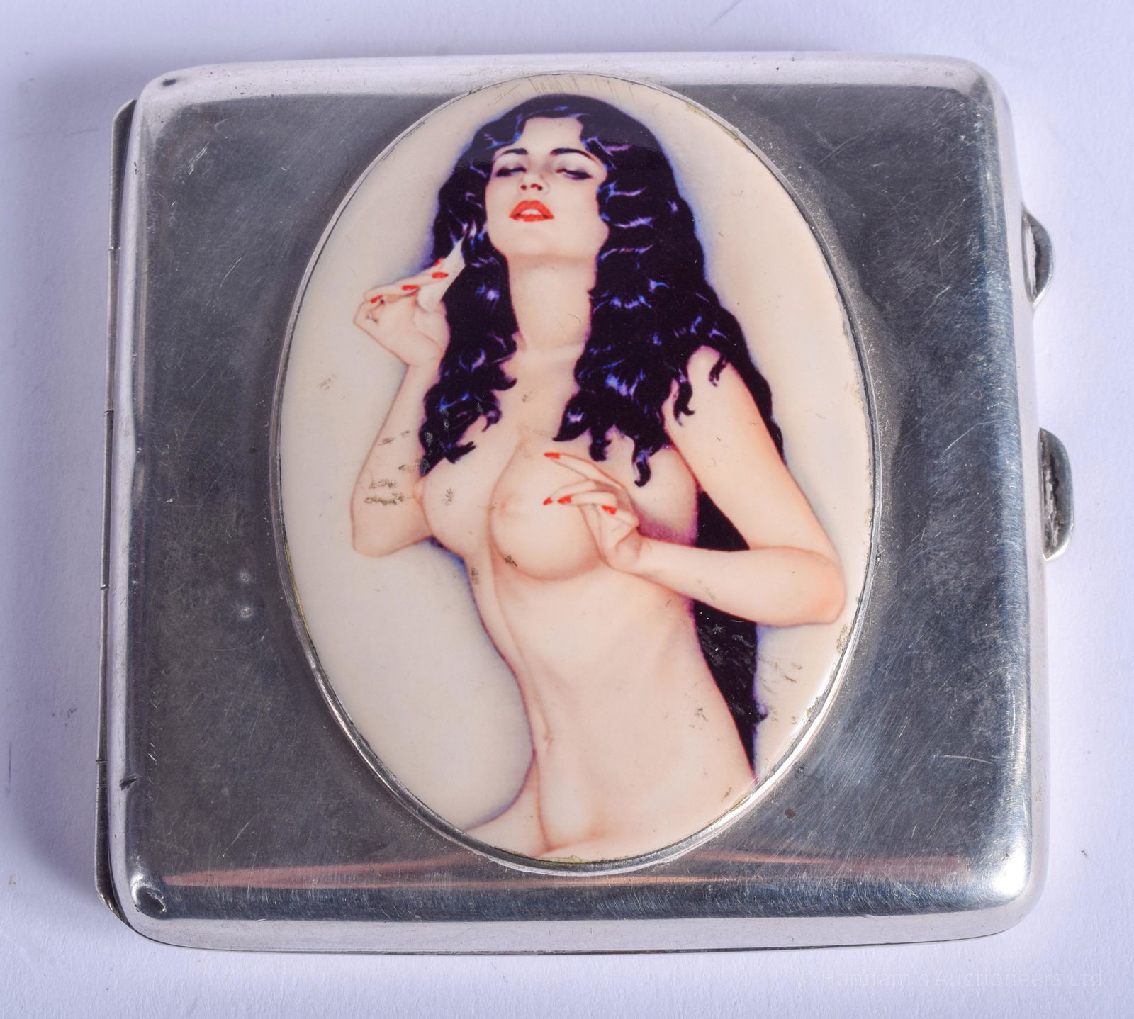 AN ANTIQUE SILVER CIGARETTE CASE. Birmingham 1919. 129 (1 of 4)