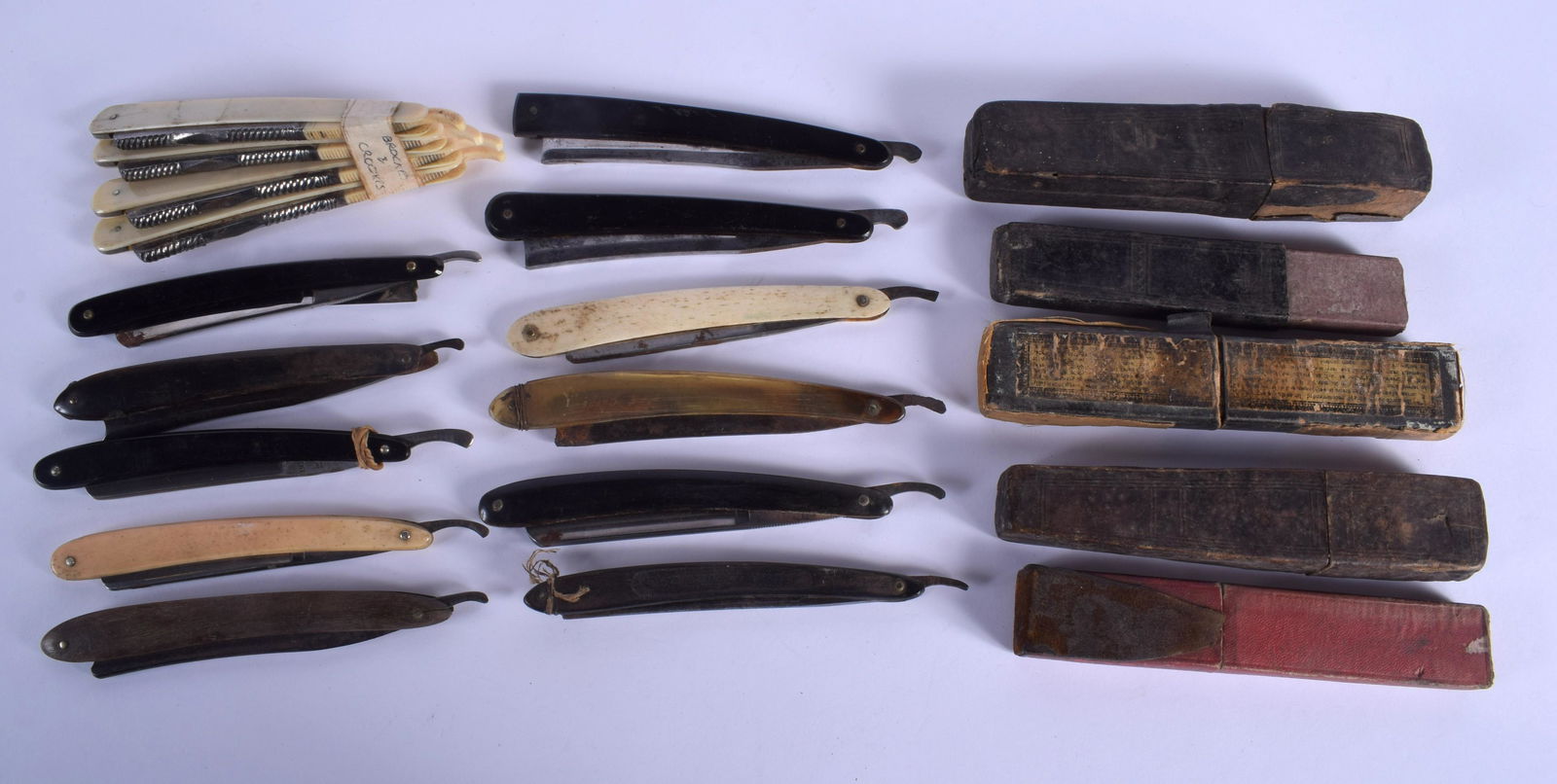 VINTAGE RAZORS etc. (qty) (1 of 2)