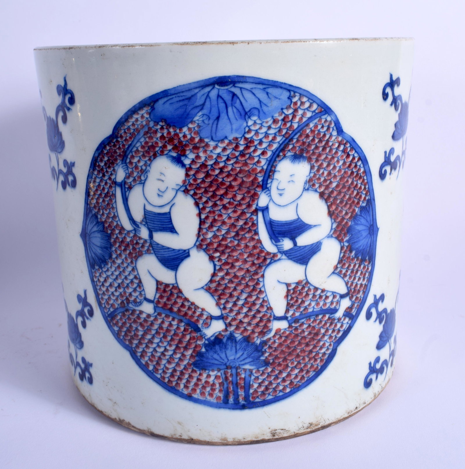 A LARGE CHINESE PORCELAIN BRUSH POT 20th Century,: A LARGE CHINESE PORCELAIN BRUSH POT 20th Century, painted with the hehe erxian twins. 18 cm x 16 cm.