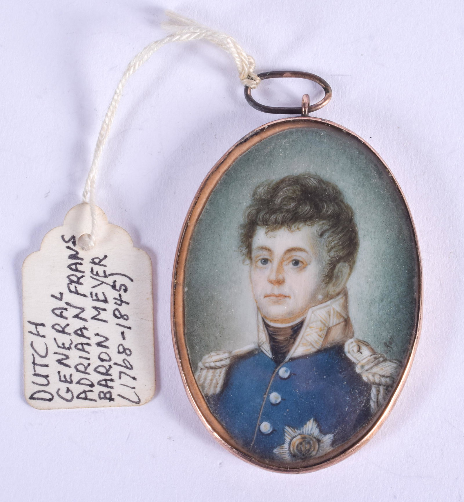 A 19TH CENTURY EUROPEAN PAINTED BONE MILITARY MINIATURE: A 19TH CENTURY EUROPEAN PAINTED BONE MILITARY MINIATURE depicting Dutch General Adriaan Frans Baron Meyer (1768-1845). 4 cm x 6.5 cm.