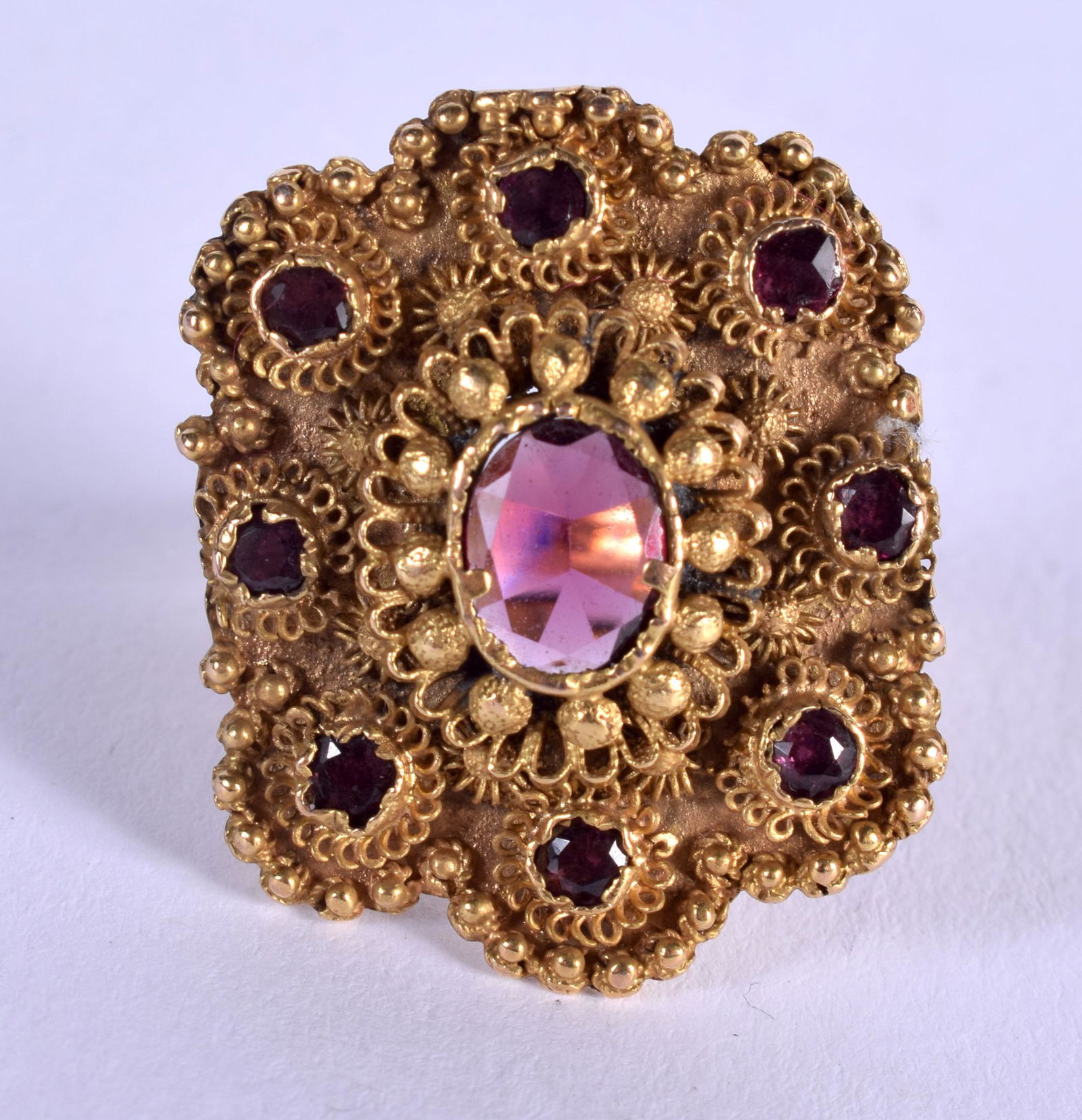 A VINTAGE GOLD AND AMETHYST RING. 6.8 grams. L. (1 of 3)