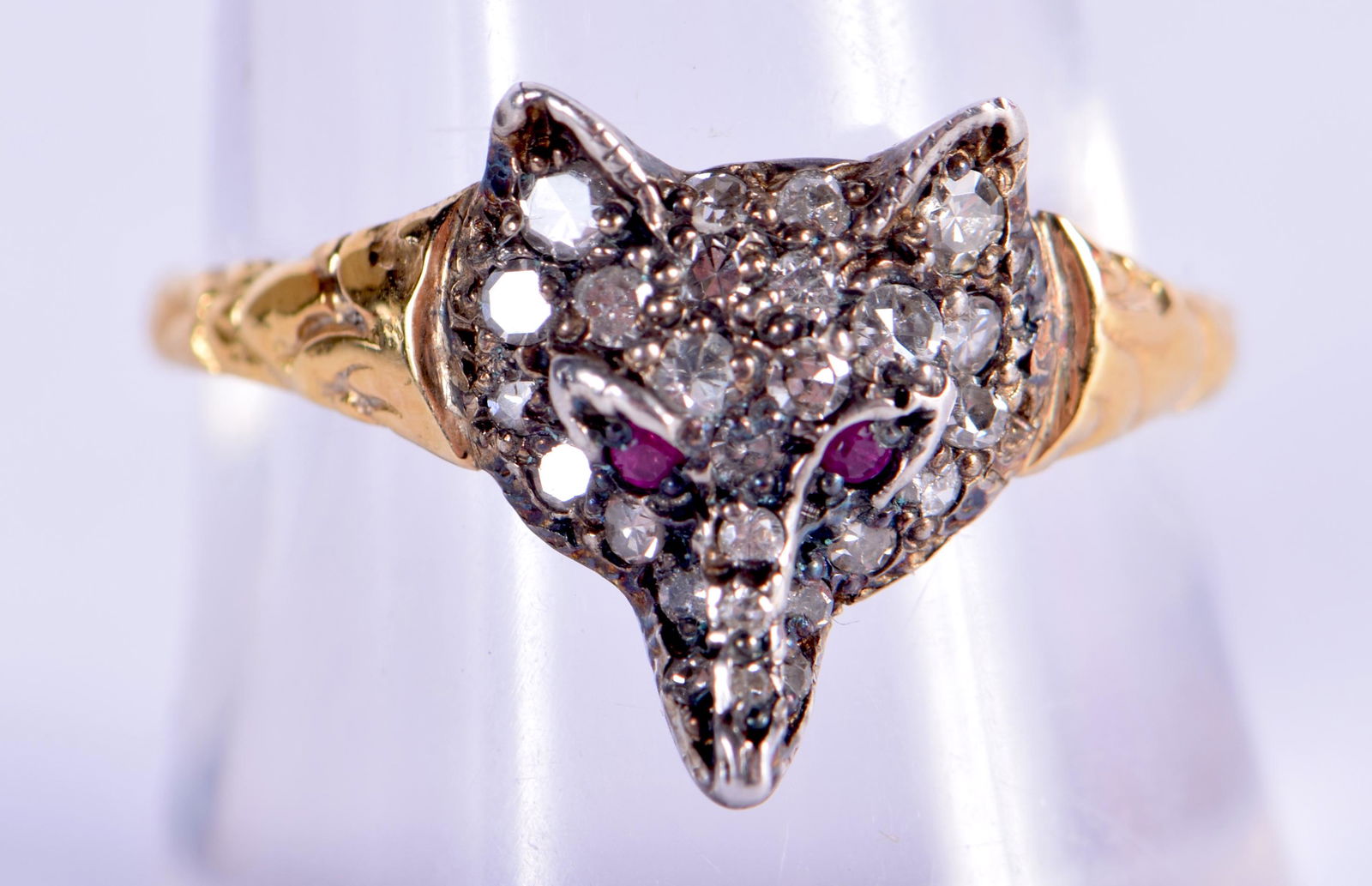 AN ANTIQUE GOLD AND SILVER RUBY FOX HEAD RING. 2 grams. (1 of 2)