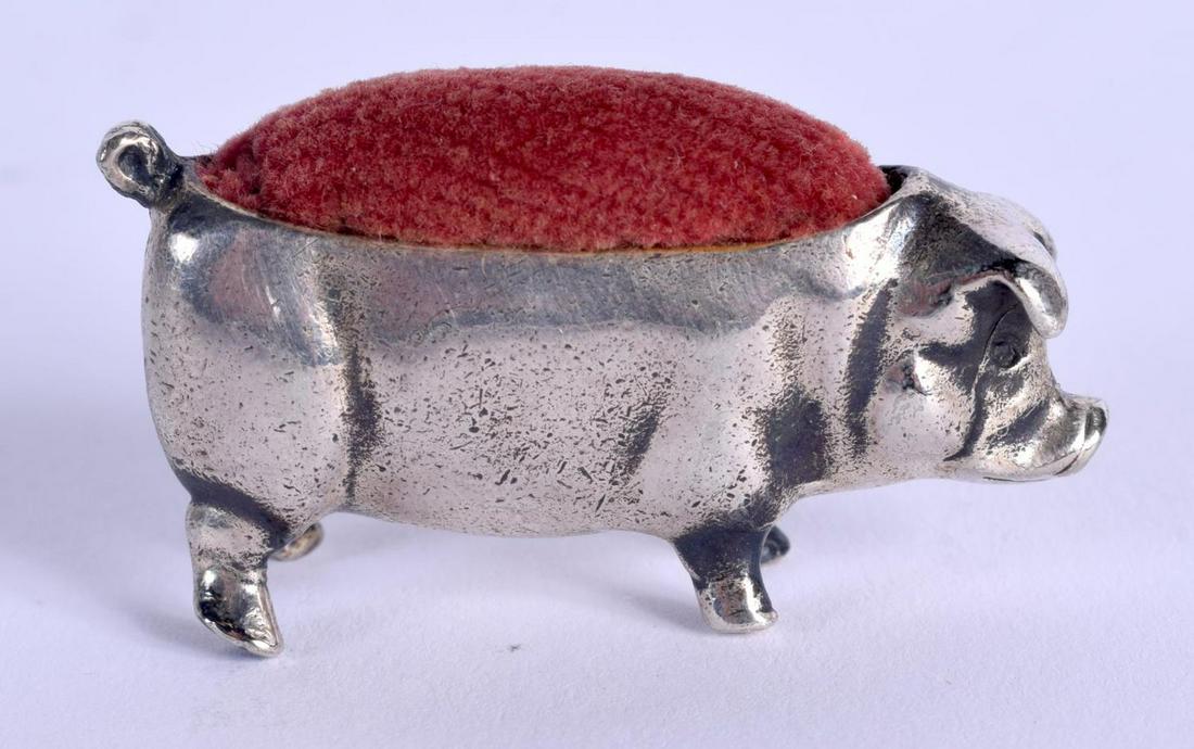 AN ANTIQUE SILVER PLATED PIG PIN CUSHION. 33 grams. 4 (1 of 3)