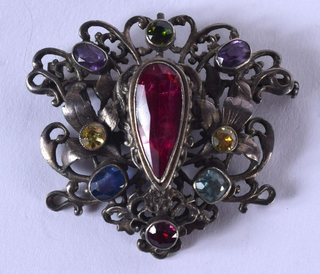 AN ANTIQUE HISPANO MORESQUE SILVER GEM SET BROOCH. 4.5 (1 of 2)