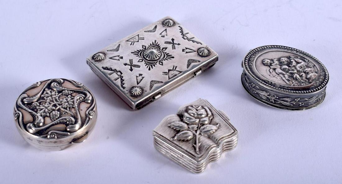 FOUR CONTINENTAL SILVER BOXES. 64 grams. Largest 4.5 cm (1 of 3)