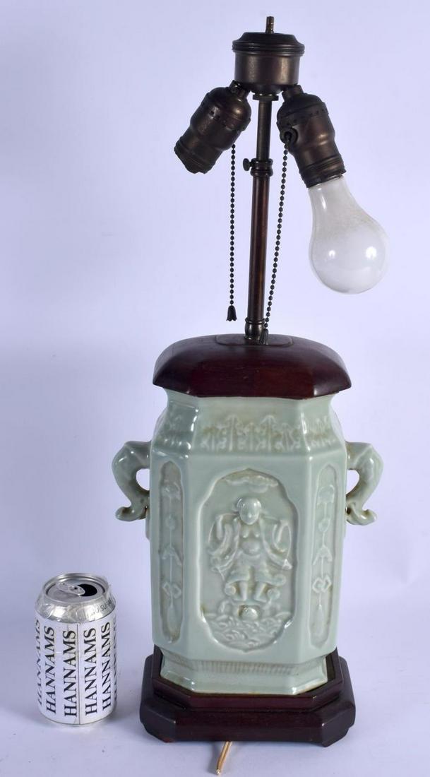 AN EARLY 20TH CENTURY CHINESE TWIN HANDLED PORCELAIN: AN EARLY 20TH CENTURY CHINESE TWIN HANDLED PORCELAIN VASE Late Qing/Republic, converted to a lamp. Vase 25 cm x 20 cm.