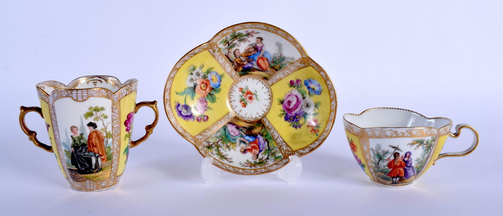 A 19TH CENTURY GERMAN DRESDEN PORCELAIN TWIN HANDLED (1 of 3)