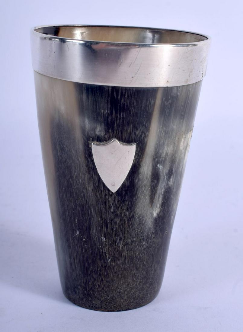 AN ANTIQUE SILVER MOUNTED HORN BEAKER. 74 grams. 10 cm (1 of 2)