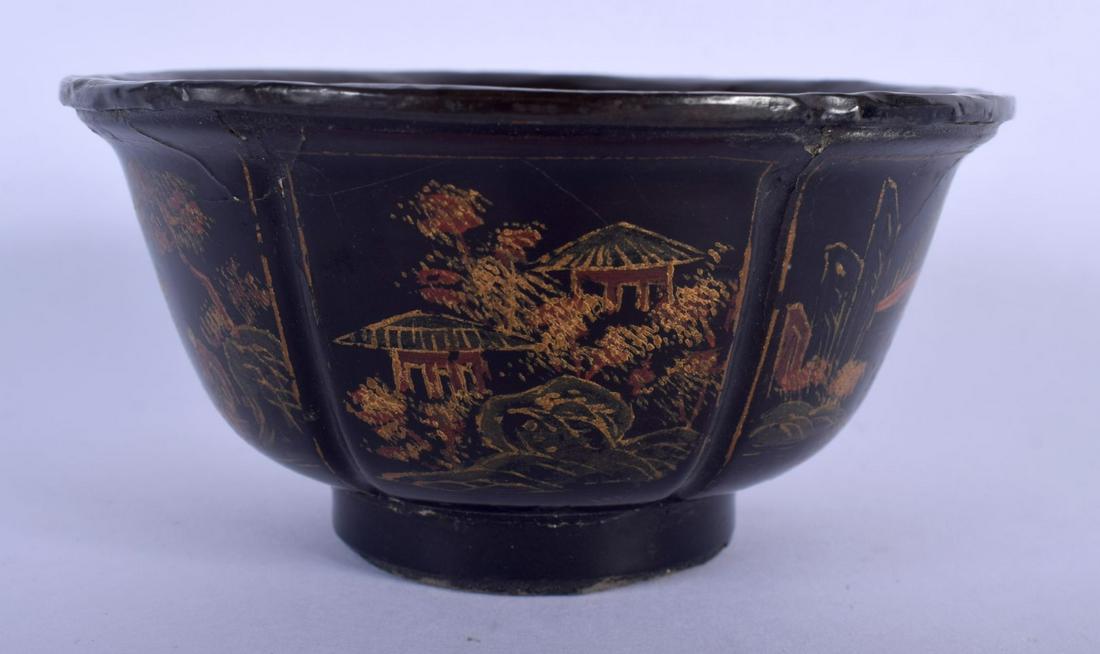 A VERY RARE 17TH/18TH CENTURY CHINESE LACQUERED LOBED: A VERY RARE 17TH/18TH CENTURY CHINESE LACQUERED LOBED TEABOWL Kangxi/Yongzheng. 9.5 cm wide.