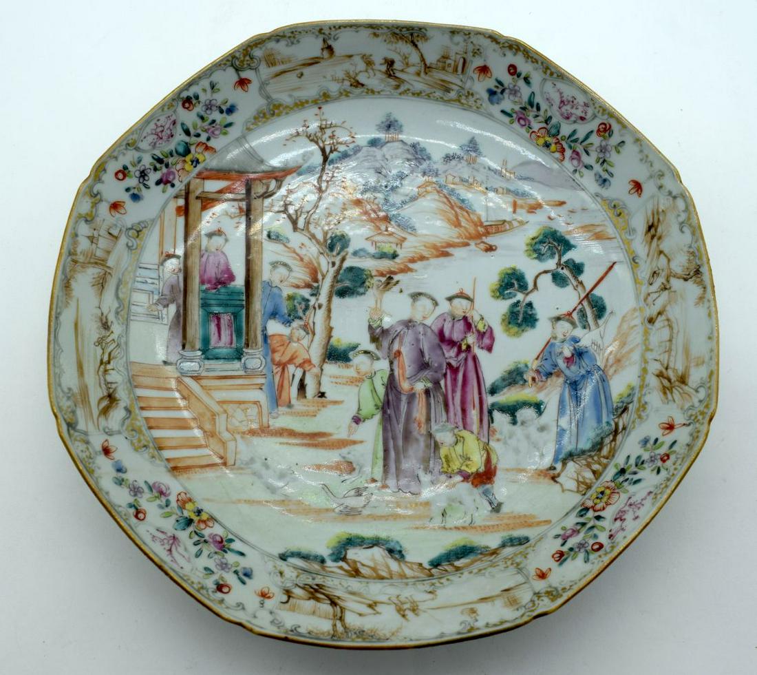 AN 18TH CENTURY CHINESE EXPORT FAMILLE ROSE MANDARIN (1 of 2)