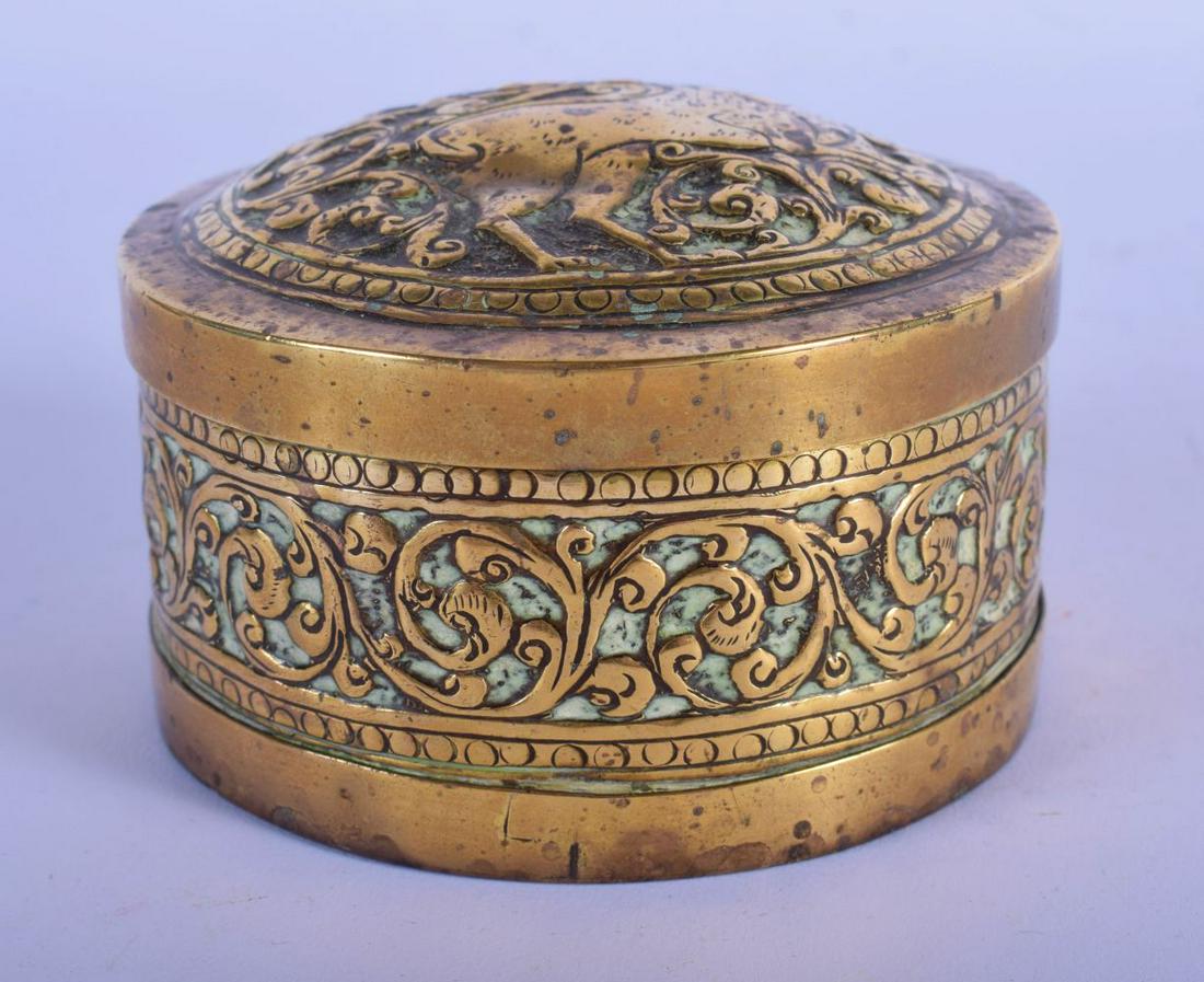 AN 18TH CENTURY INDIAN BRASS EMBOSSED BOX AND COVER (1 of 5)