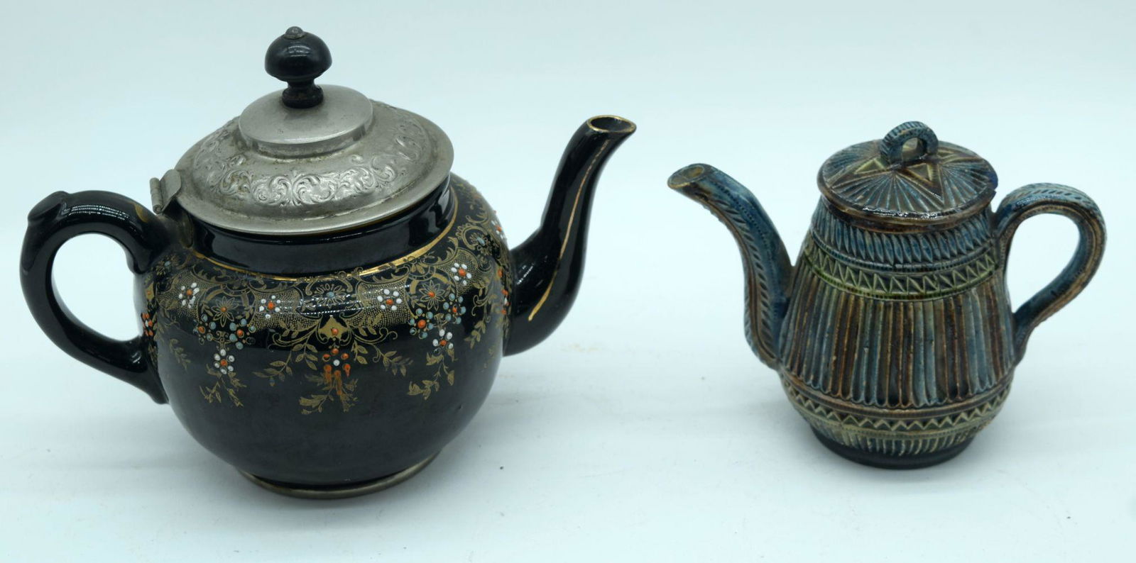 A rare Dutch Lemmer tea pot together with a Alexander (1 of 5)