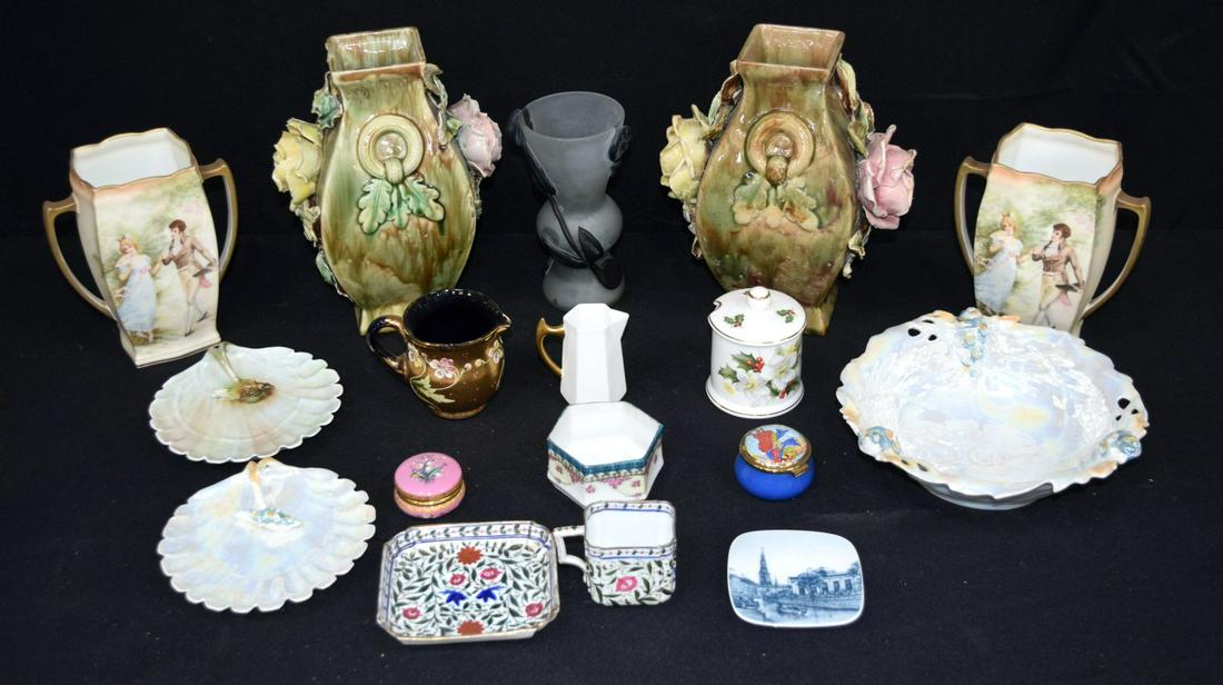 A pair of vintage continental  Majolica style vases (1 of 11)