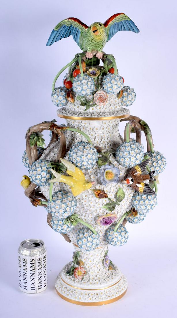 A VERY LARGE LATE 19TH CENTURY CONTINENTAL SCHNEEBALLEN (1 of 8)