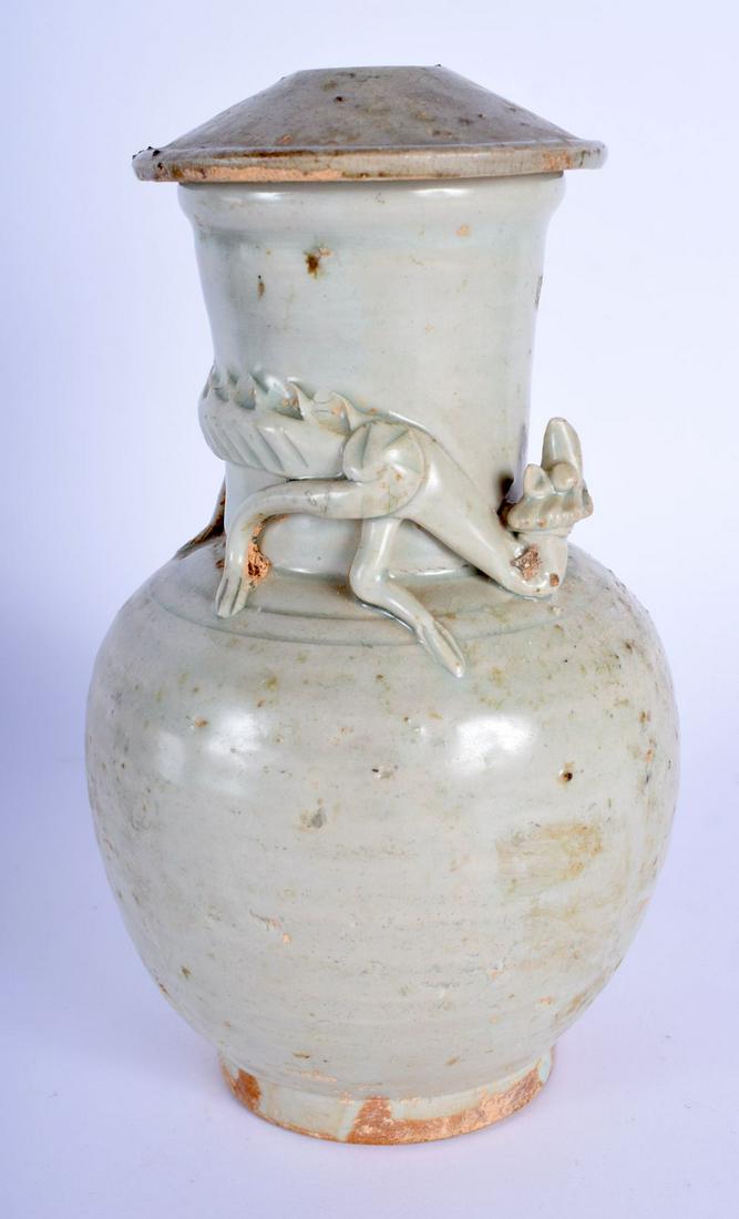A CHINESE SOUTHERN SONG DYNASTY CELADON GLAZED JAR AND (1 of 4)