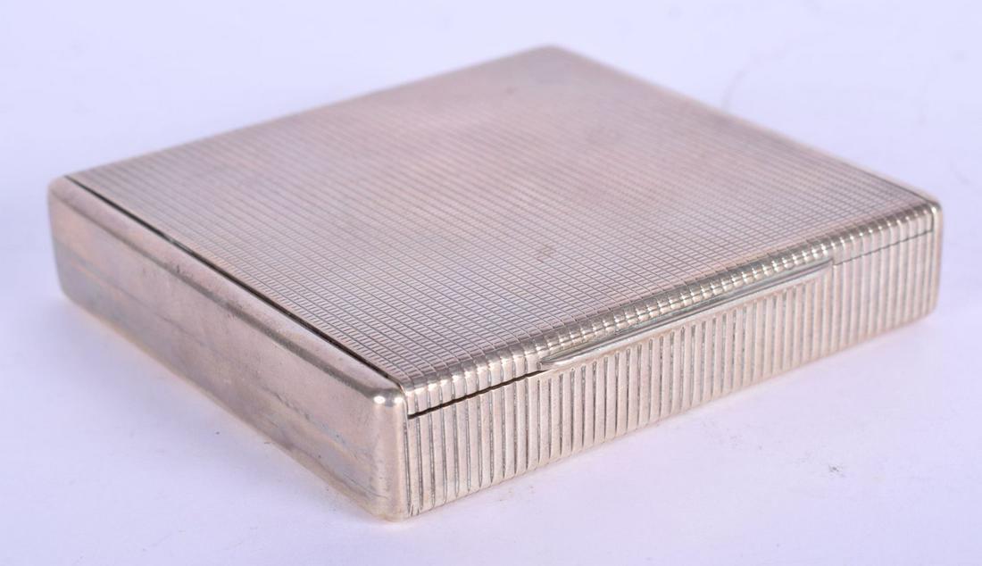 AN ART DECO SILVER BOX in the manner of Cartier. 155 (1 of 6)