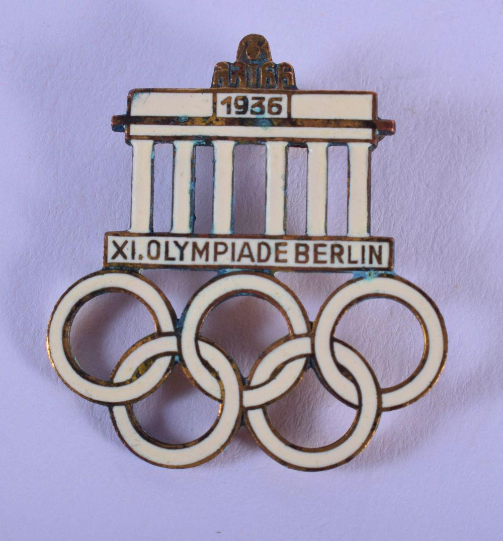 A RARE 1936 BERLIN OLYMPICS BROOCH. 5 grams. 3.5 cm x 3 (1 of 2)