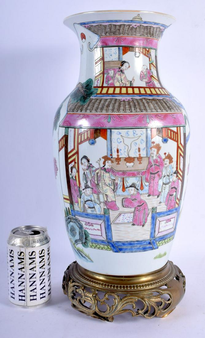 A LARGE EARLY 20TH CENTURY CHINESE CANTON FAMILLE ROSE (1 of 5)