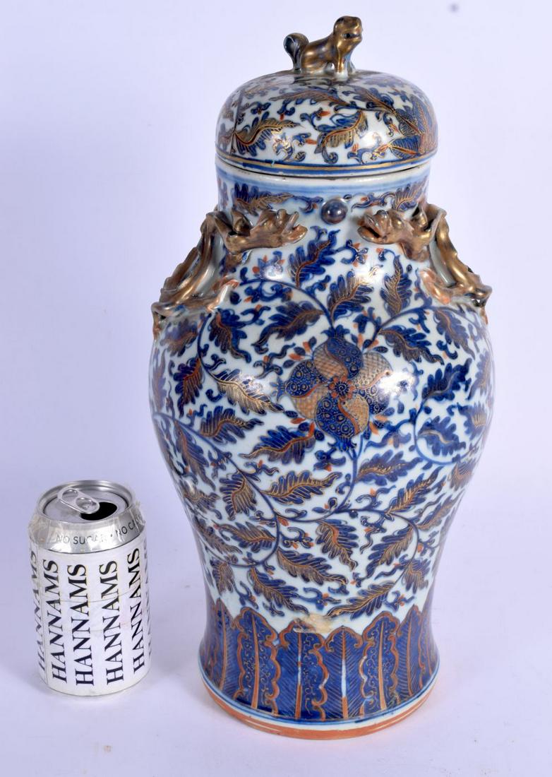 A LARGE 19TH CENTURY CHINESE BLUE AND WHITE PORCELAIN (1 of 4)
