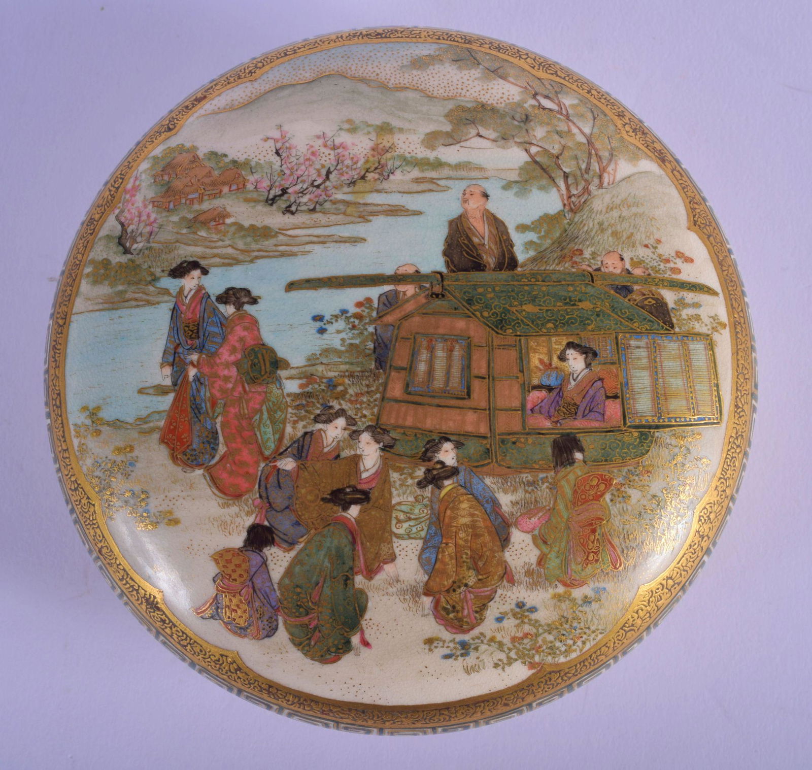 A FINE 19TH CENTURY JAPANESE MEIJI PERIOD SATSUMA BOX (1 of 6)