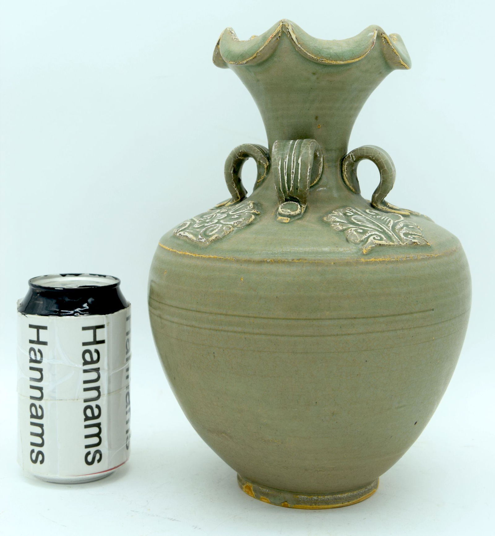 A Chinese Song style vase decorated with flowers in (1 of 5)