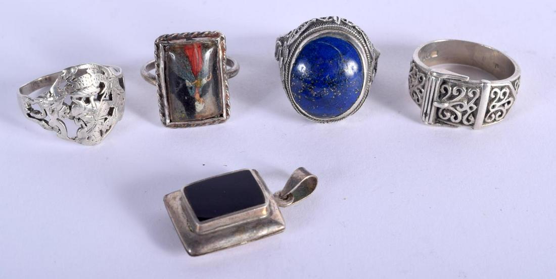 ASSORTED SILVER RINGS. 27 grams. London 1973 etc. (5): ASSORTED SILVER RINGS. 27 grams. London 1973 etc. (5)