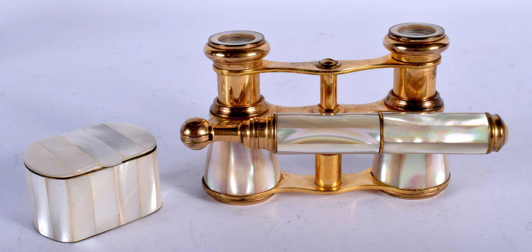 A PAIR OF ASPREY & CO OF LONDON OPERA GLASSES together (0862) on Jan