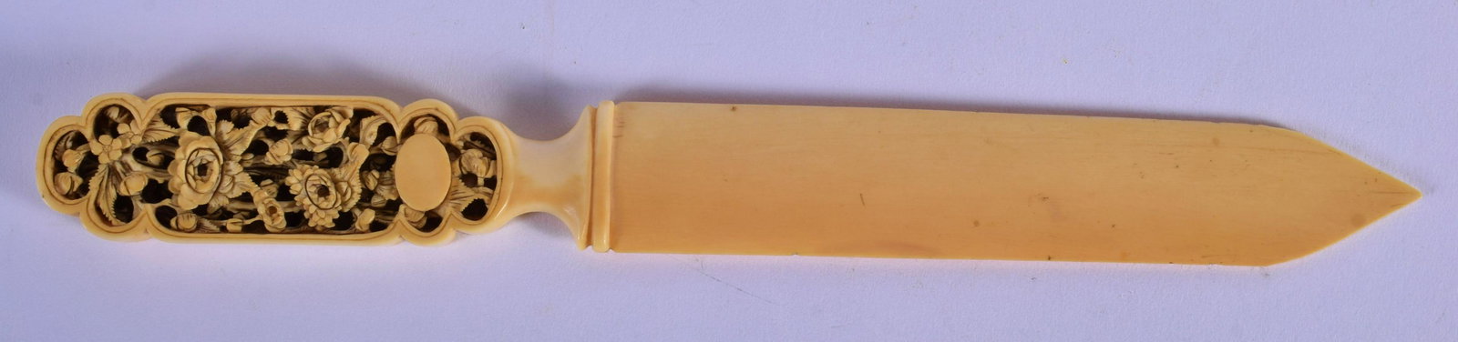 A 19TH CENTURY CHINESE CANTON IVORY LETTER OPENER Qing, (1 of 2)