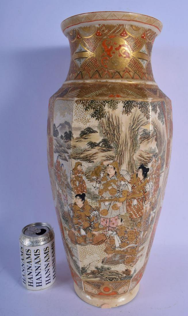 A LARGE 19TH CENTURY JAPANESE MEIJI PERIOD SATSUMA VASE (1 of 6)