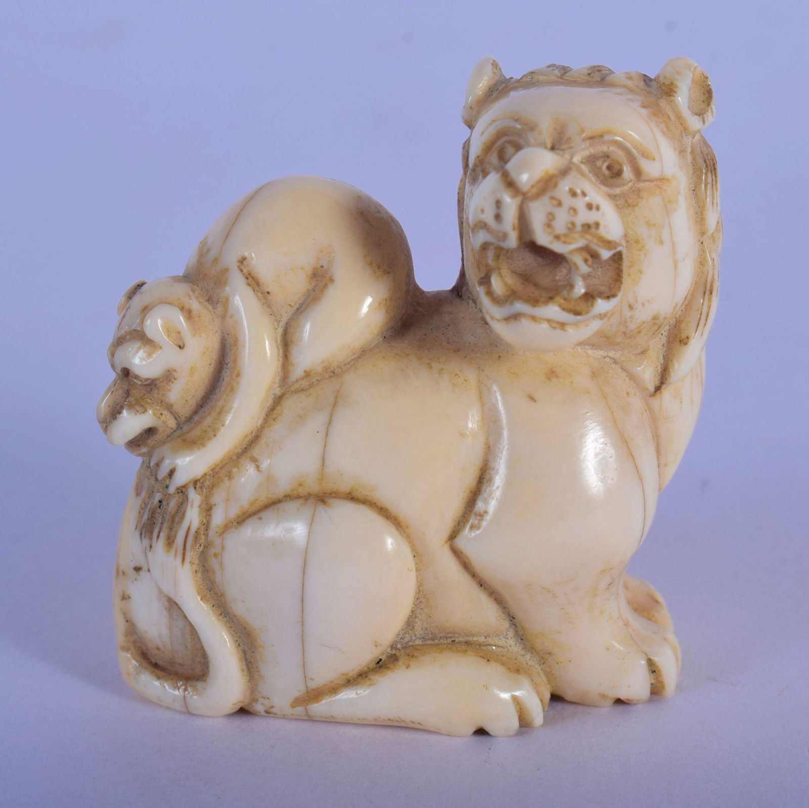 A 19TH CENTURY JAPANESE MEIJI PERIOD CARVED IVORY (1 of 5)