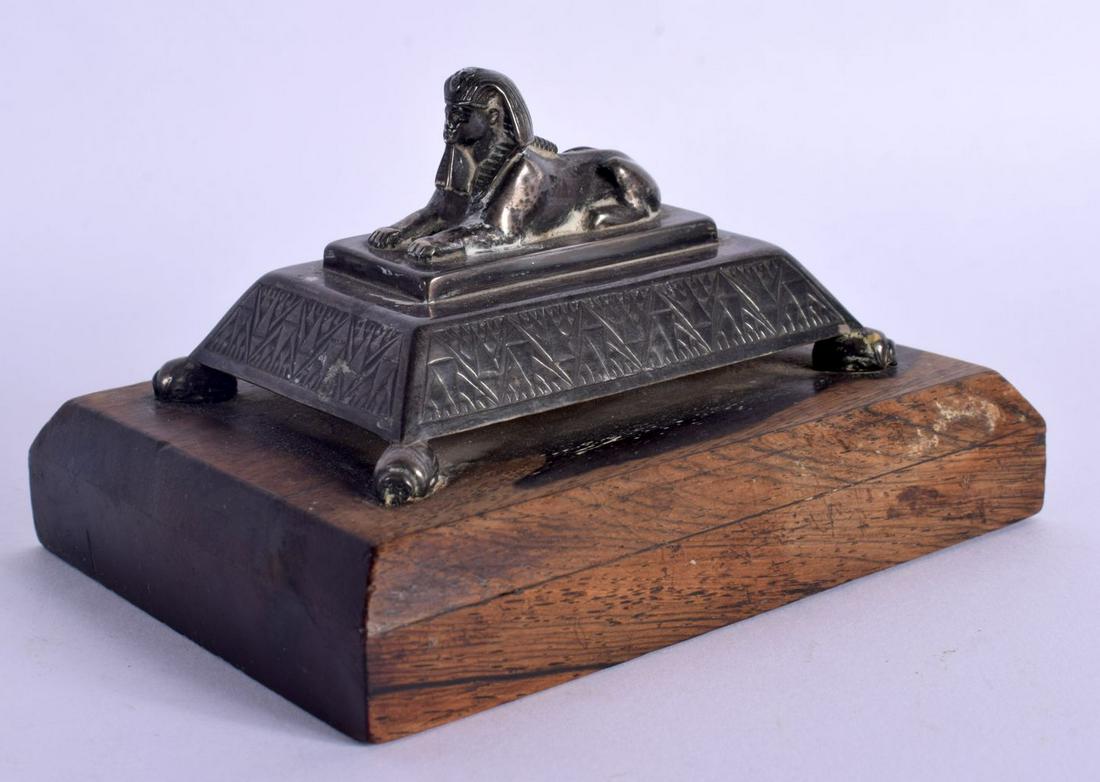AN UNUSUAL ANTIQUE EGYPTIAN REVIVAL SPHINX PAPERWEIGHT probably Continental silver. 10.5 cm x 8 cm. (1 of 3)