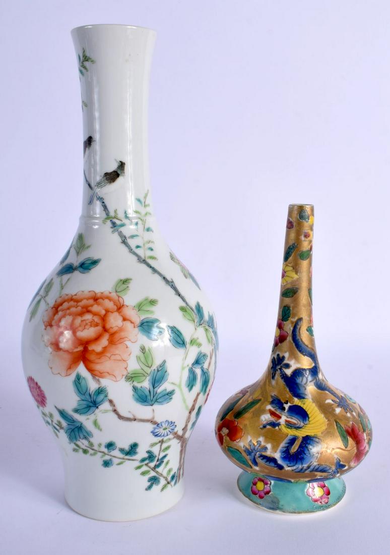 AN EARLY 20TH CENTURY CHINESE FAMILLE ROSE PORCELAIN VASE Late Qing/Republic, together with a clobbe (1 of 3)