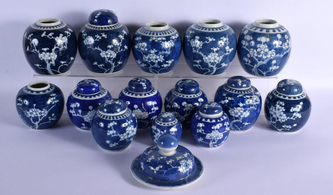 A COLLECTION OF 19TH CENTURY CHINESE BLUE AND WHITE GINGERS JARS together with a lid etc. (15) (1 of 18)