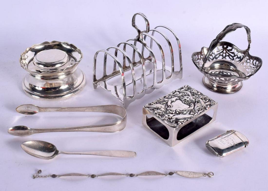 ASSORTED SILVER WARE. London 1910 to Sheffield 1934. 416 grams overall. (6) (1 of 1)