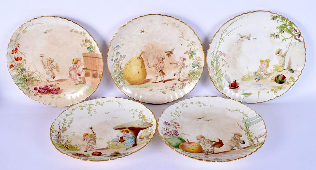 A RARE SET OF AESTHETIC MOVEMENT MINTON PLATES decorated with gnomes and toadstools. 21.5 cm wide. (: A RARE SET OF AESTHETIC MOVEMENT MINTON PLATES decorated with gnomes and toadstools. 21.5 cm wide. (5)