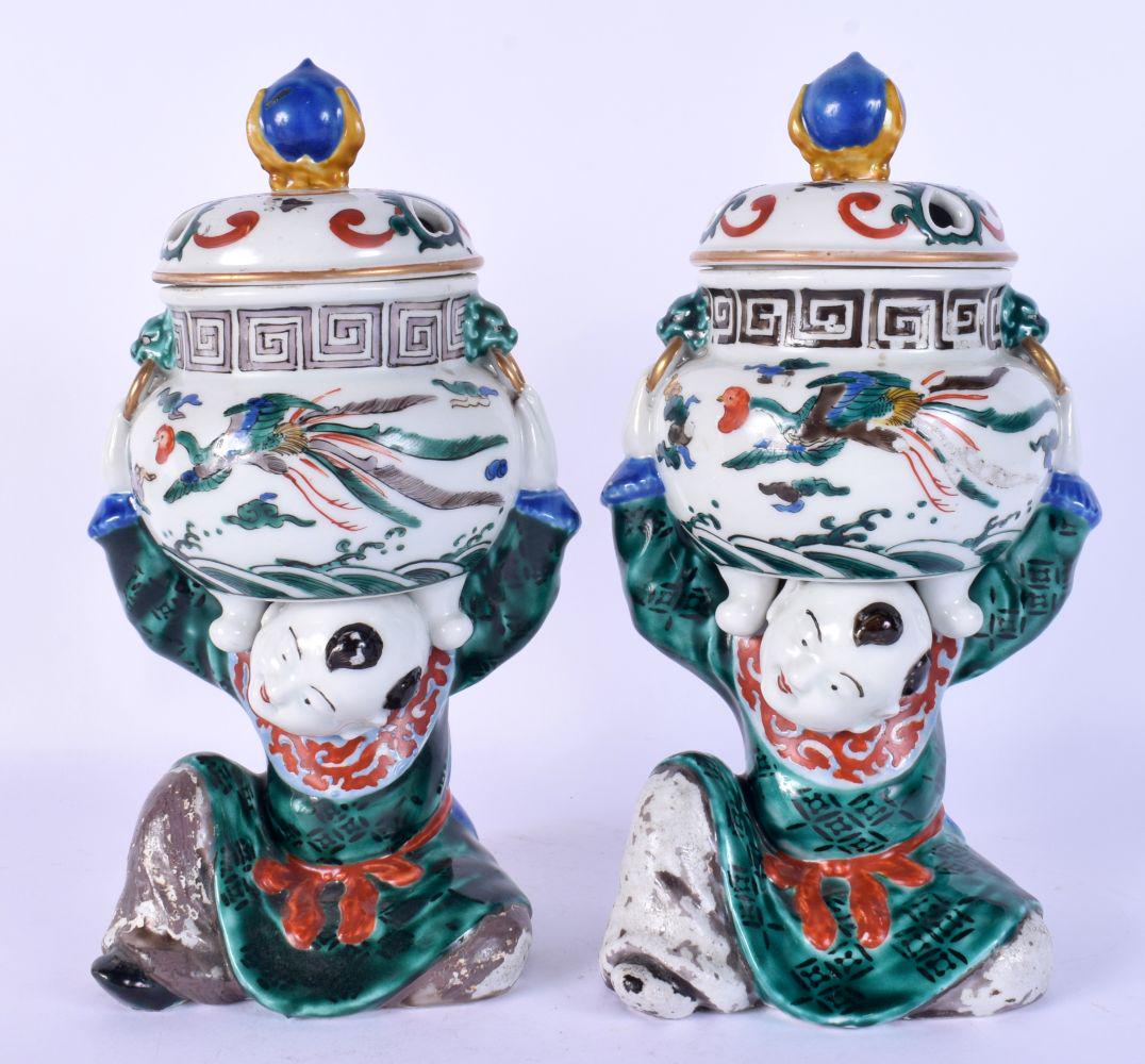 A RARE PAIR OF 19TH CENTURY JAPANESE MEIJI PERIOD AO KUTANI CENSERS AND COVERS formed with figures h (1 of 5)