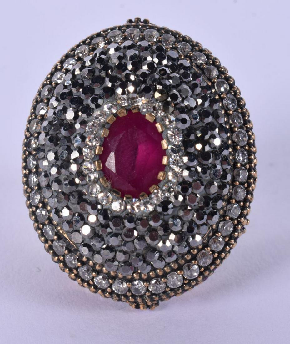A VINTAGE INDIAN SILVER GOLD AND RUBY RING. 24 grams. (1 of 6)