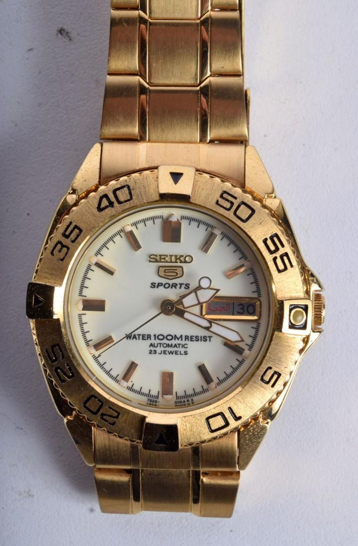 SEIKO SPORTS WATCH. Dial 4.1cm incl crown: SEIKO SPORTS WATCH. Dial 4.1cm incl crown