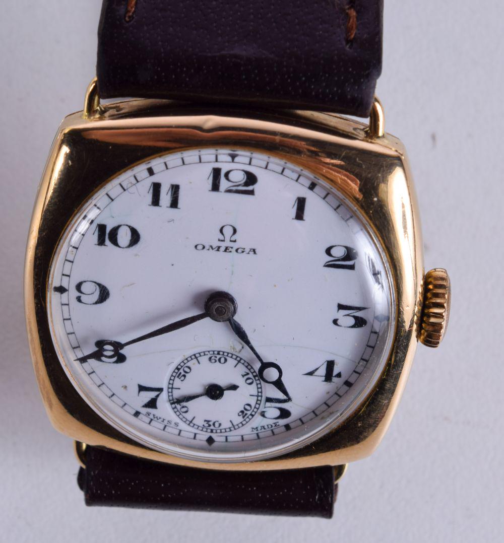 18CT GOLD CUSHION CASE GENTS OMEGA WATCH.  Dial 3.1cm (1 of 2)