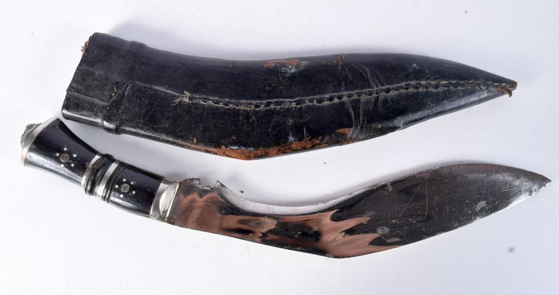 A HORN HANDLED JAMBIYA DAGGER. 41 cm long.: A HORN HANDLED JAMBIYA DAGGER. 41 cm long.