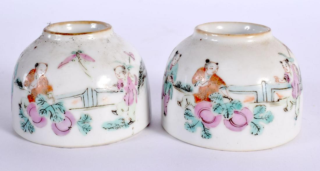 A PAIR OF EARLY 20TH CENTURY CHINESE FAMILLE ROSE PORCELAIN BRUSH WASHERS Late Qing/Republic. 5.5 cm (1 of 4)