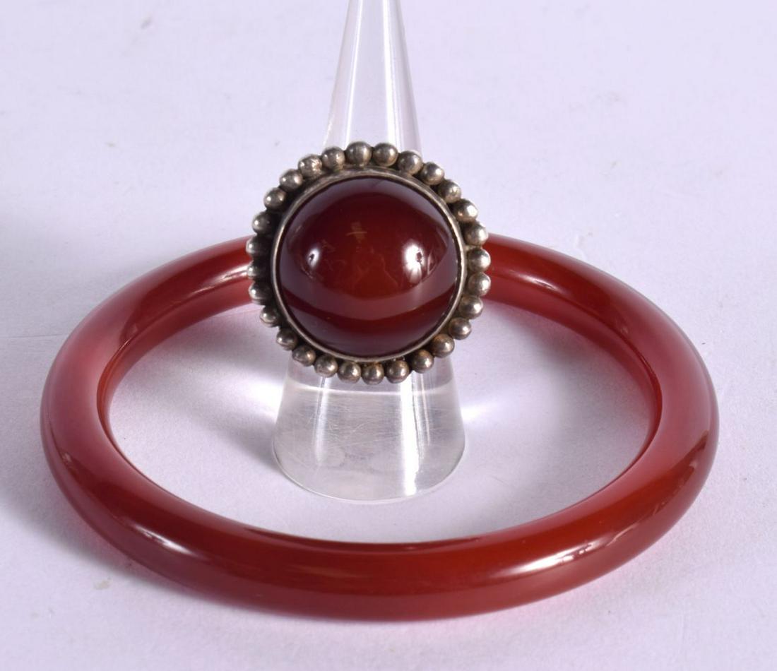 AN ENGLISH SILVER AND AGATE RING together with a similar bangle. London 1973. Largest 6.5 cm diamete (1 of 2)