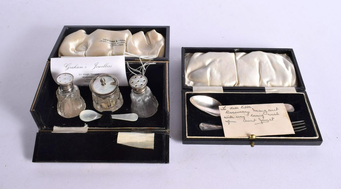 A SILVER AND MOTHER OF PEARL CONDIMENT SET together with a cased silver fork and spoon. Birmingham 1 (1 of 2)