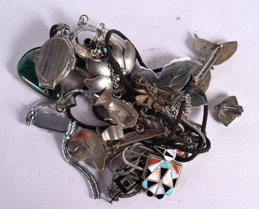 ASSORTED SILVER JEWELLERY.  Total weight 130g (qty) (1 of 2)