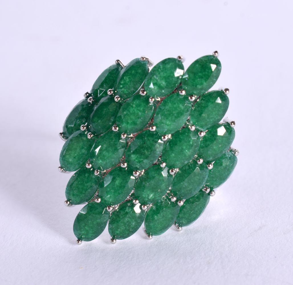 A SILVER GEM SET RING.  Stamped 925, Size t, weight 4.8g (1 of 2)