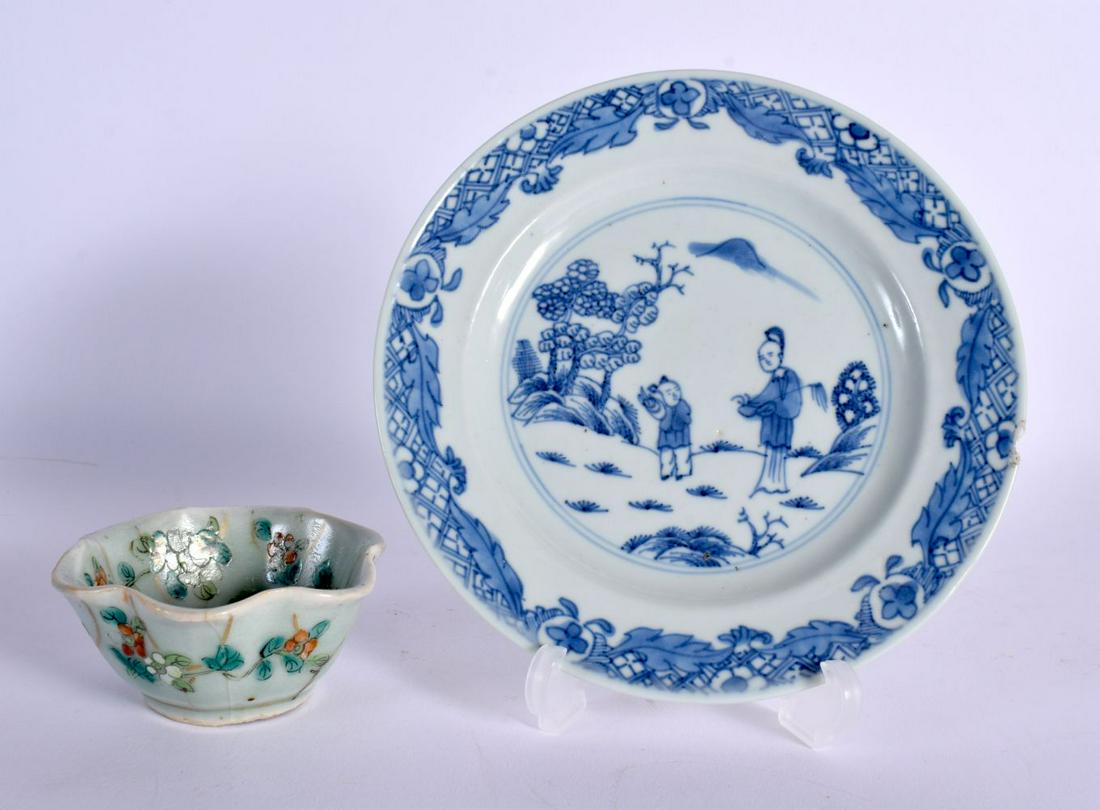 AN 18TH CENTURY CHINESE BLUE AND WHITE PORCELAIN PLATE Yongzheng/Qianlong, together with a celadon b: AN 18TH CENTURY CHINESE BLUE AND WHITE PORCELAIN PLATE Yongzheng/Qianlong, together with a celadon brush washer. Largest 16.5 cm diameter. (2)